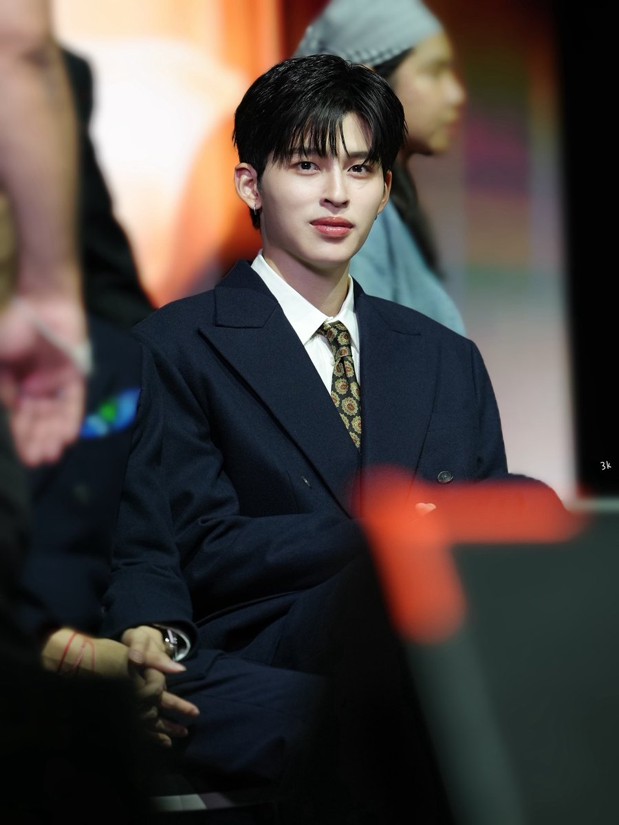 💢 จ ร ย : JK tweet media