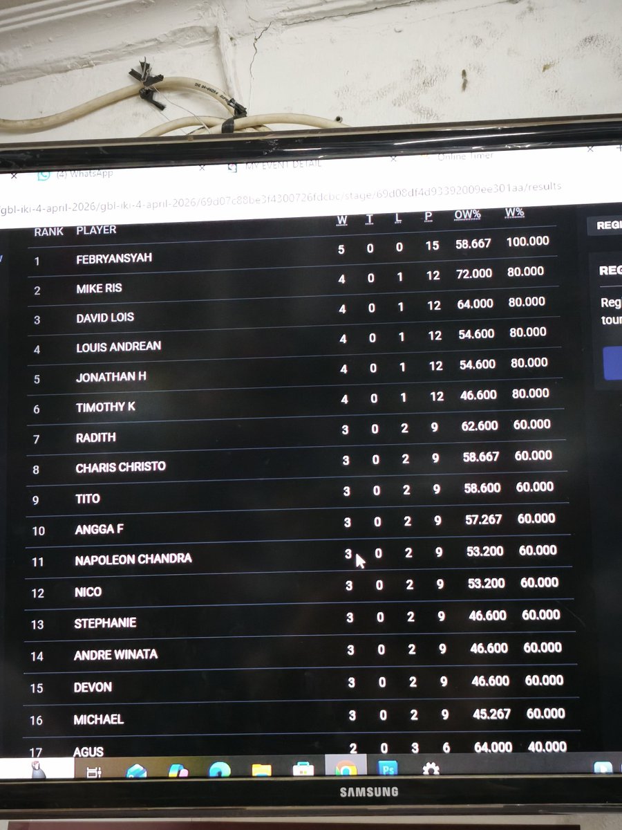 Jonathan H tweet media