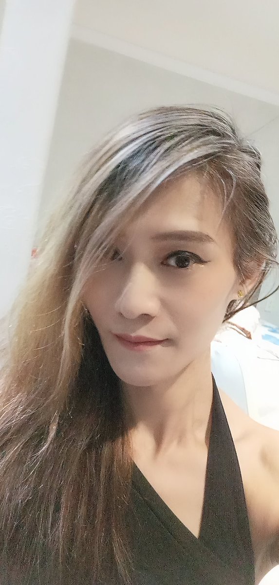 薰薰（三性） tweet media