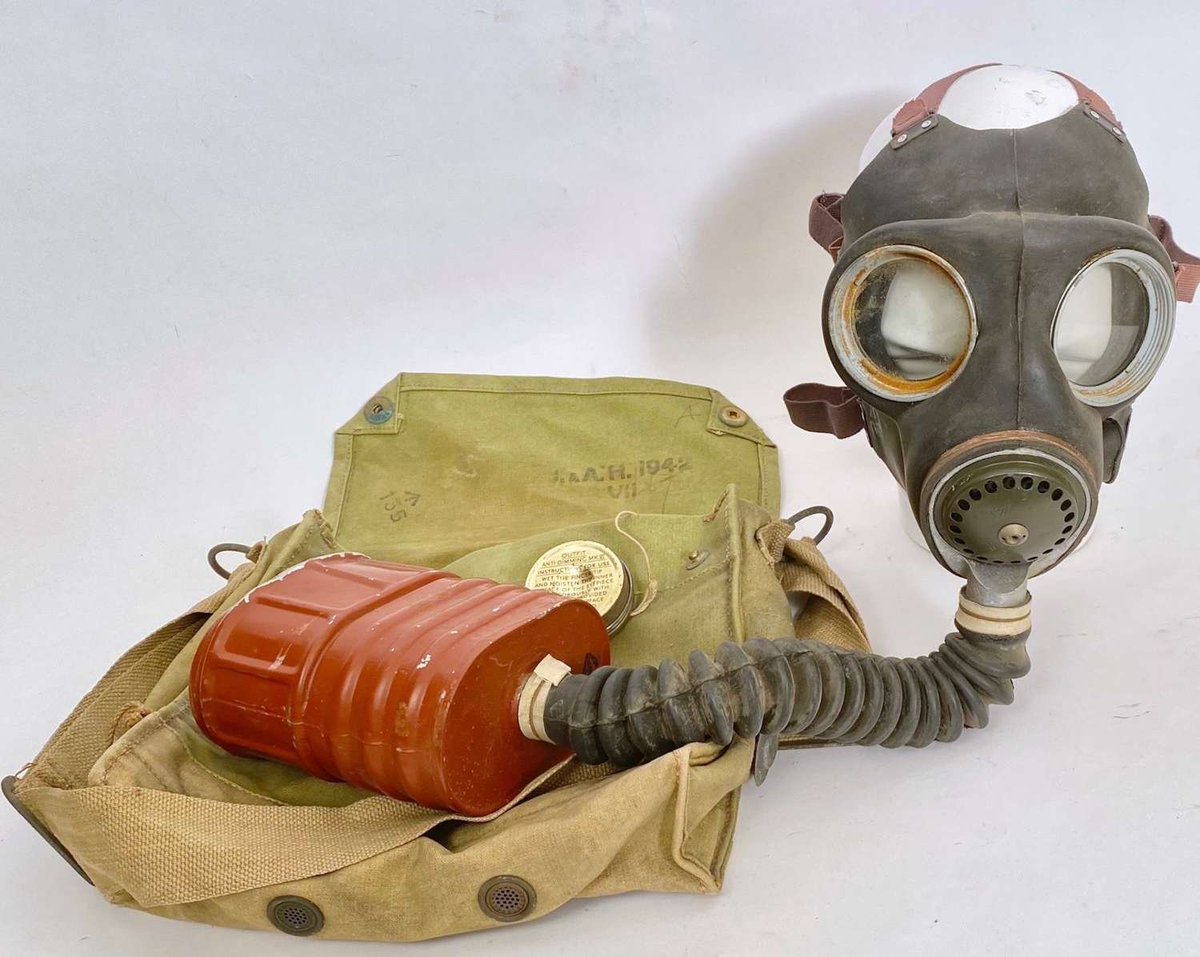 The Late Knight Show tweet media