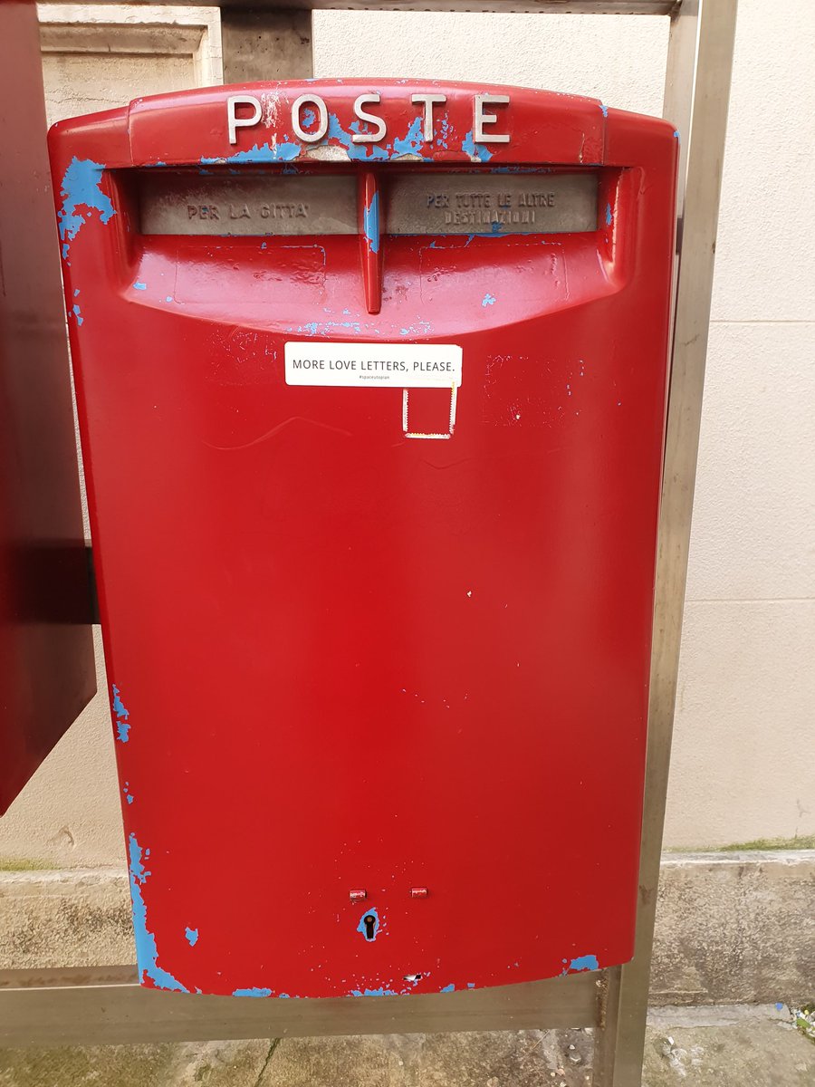 Clumsychops's tweet photo. Two Venetian postboxes. One a little sad, the other an old romantic.  #postboxsaturday #spaceutopian #writemoreloveletters https://t.co/u79haQ5iQX