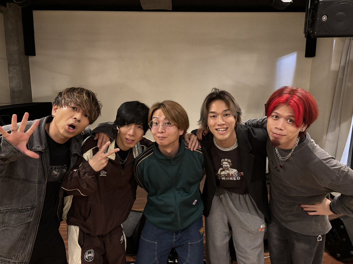 LOCAL CONNECT tweet media