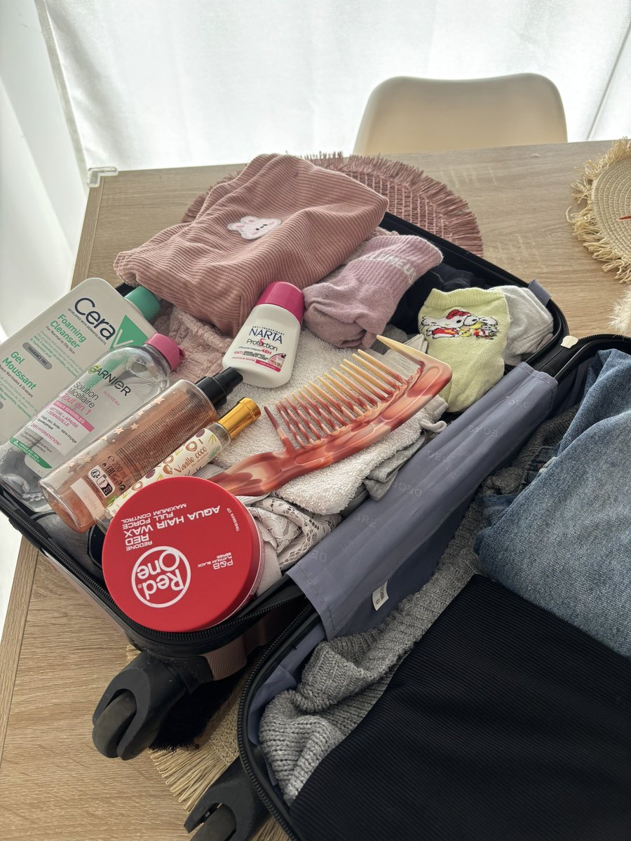 mercredi addams tweet media