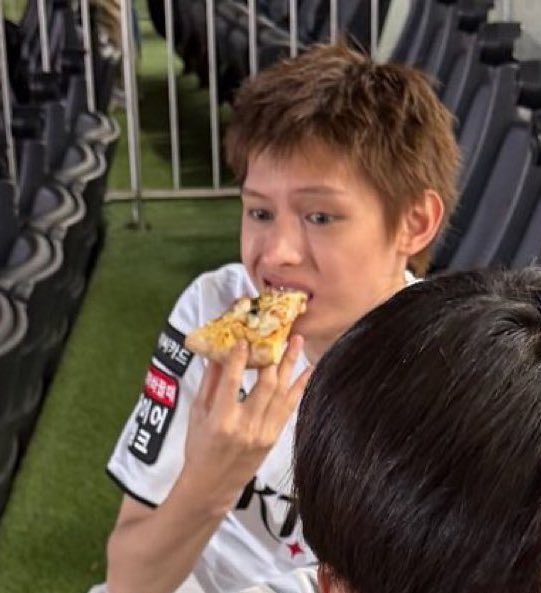 martin’s silly hair tweet media