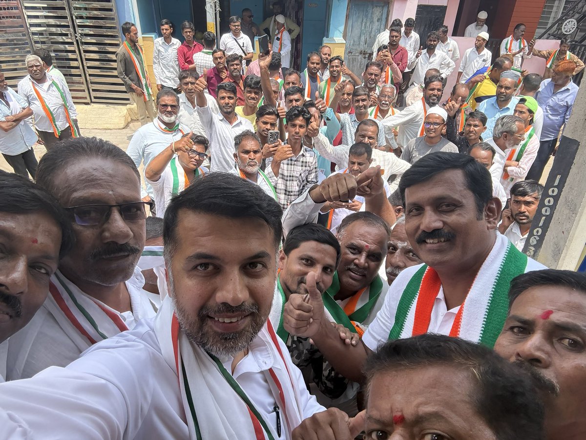 duttabhishek's tweet image. Kick start with a #selfie 
#by_election #Davangere 
📍 Karnataka