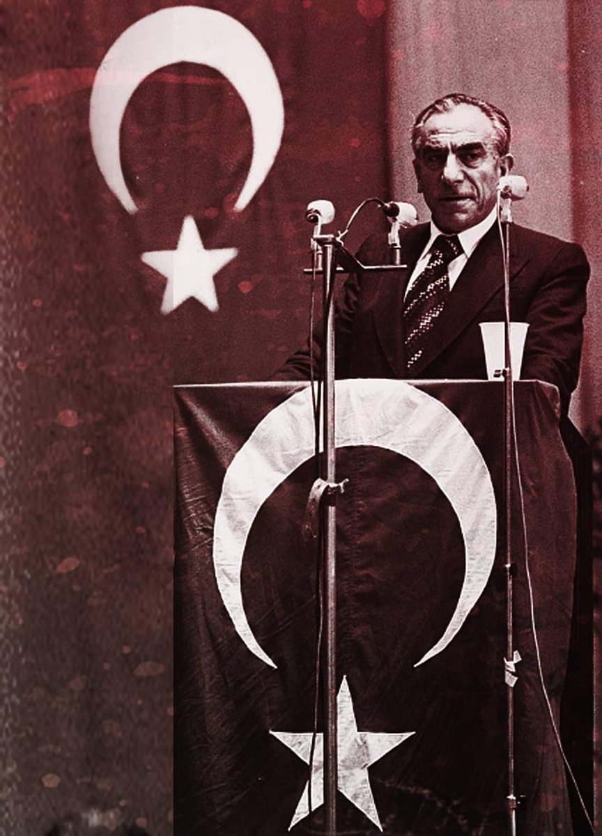 Tanfer's tweet photo. Buradan bir Türk geçti;
Kendine bir yol seçti.
#Avşar Horasan boyu,
Türklüğün asil soyu.
Türk'ün son #Başbuğ'u
#AlparslanTÜRKEŞ! https://t.co/YaSnlHDHhy