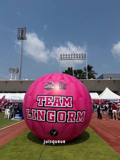 หมูงึมงัม🪐 tweet media