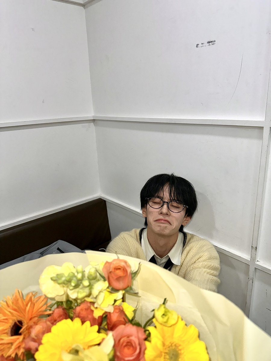 VERIVERY tweet media