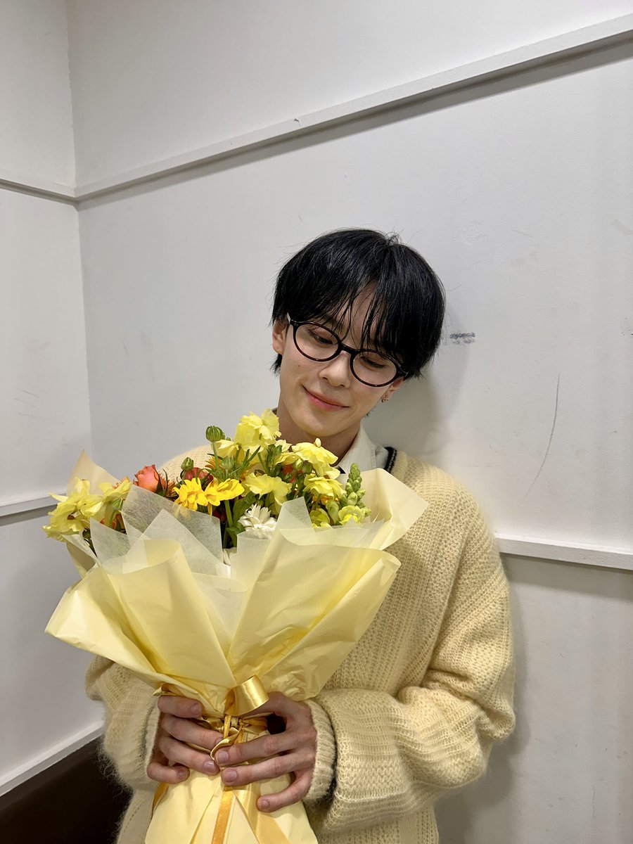 VERIVERY tweet media