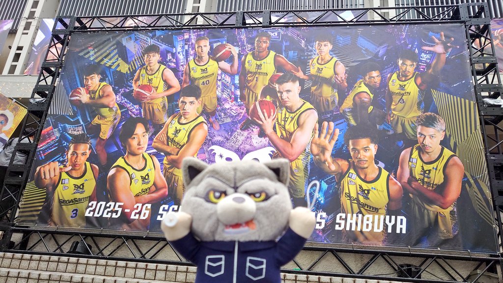 _chami_'s tweet photo. 今日は勝てますようにーーー!!!🔥🔥🔥🔥
サンディー今日もかわいいねーーー🥰🥰🥰
#サンロッカーズ渋谷
#MWAM
#DJSantaMonica
#SR90MISSION https://t.co/BOIGVkra6d