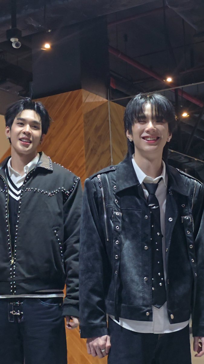 ꕀ𖤐˒˒ 𝐺𝑎𝑙𝑎𝑥𝑦 ꙳⸌𖤐⸍꙳ tweet media