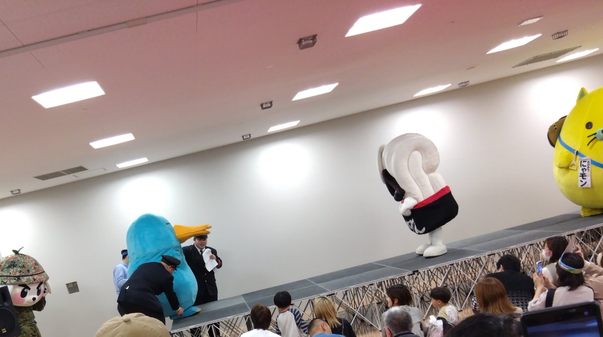 まるさ tweet media