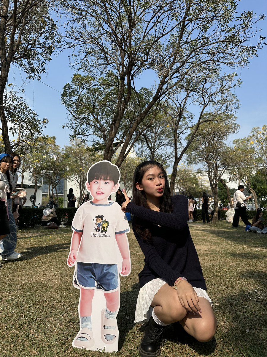 ji 𝜗ৎ tweet media