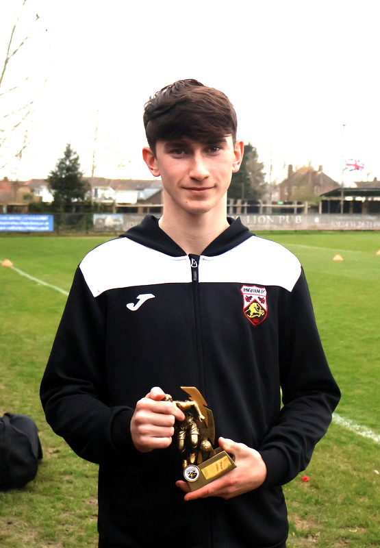 Roger Smith tweet media