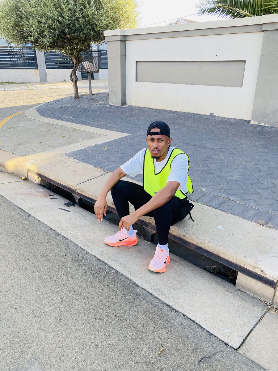 t_uckie's tweet image. My first 40km done ✅ 🙏🏾 

#RunningWithTumiSole
#FetchYourBody2026
#IPaintedMyRun