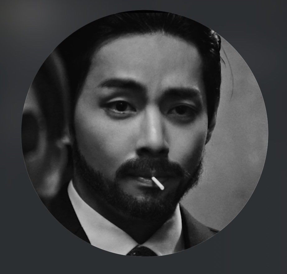 BTSVChartData's tweet photo. Taehyung change his profile picture on IG! ( https://t.co/EBCEPYkNAf ) 

They are serious about 2.0 😭 https://t.co/vicFSLbPuC