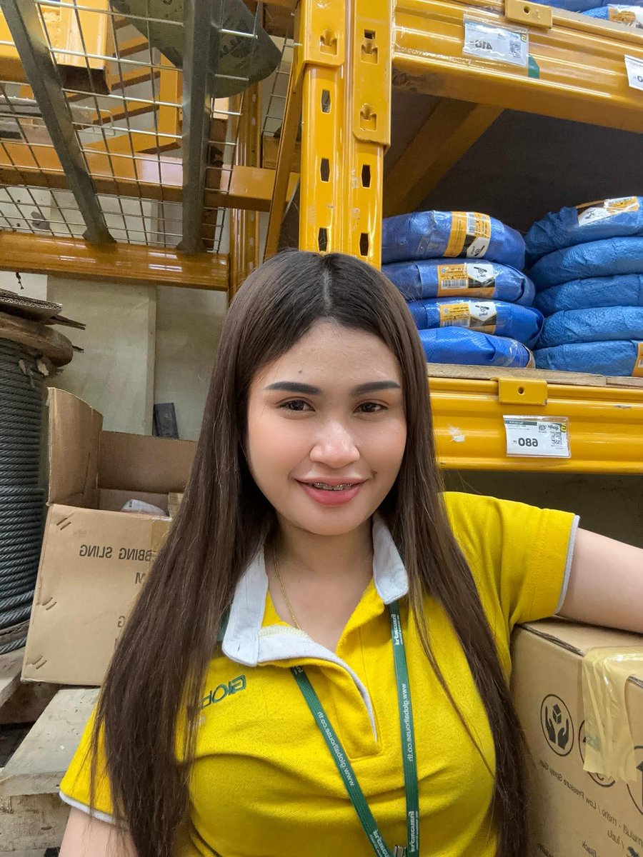 saw_lb61008's tweet photo. เลิกงานแล้วมารับหน่อยโกลบอลเฮ้าส์ไทรน้อยสวิง 2 /1 กับเพื่อน https://t.co/GYAdee2fet