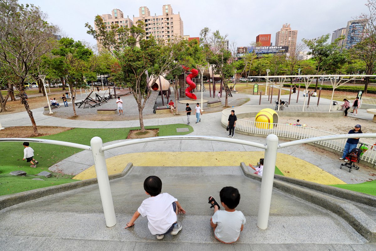 KaohsiungCity's tweet image. Happy Children's Day! Today is your day. 🤩

#ChildrensDay is for all children out there.
Wishing every child a pure and innocent smile, and a wonderful world of imagination to explore with joy!