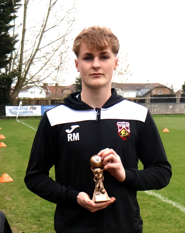 Roger Smith tweet media