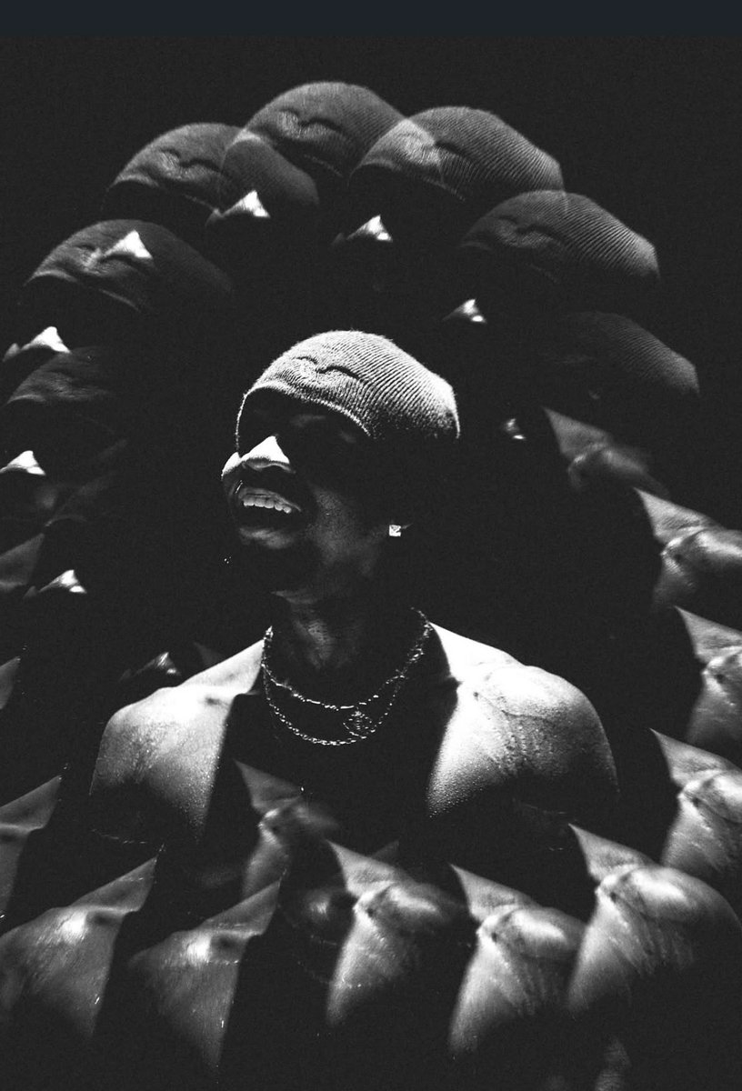 𝔼𝕄𝕃💜 tweet media