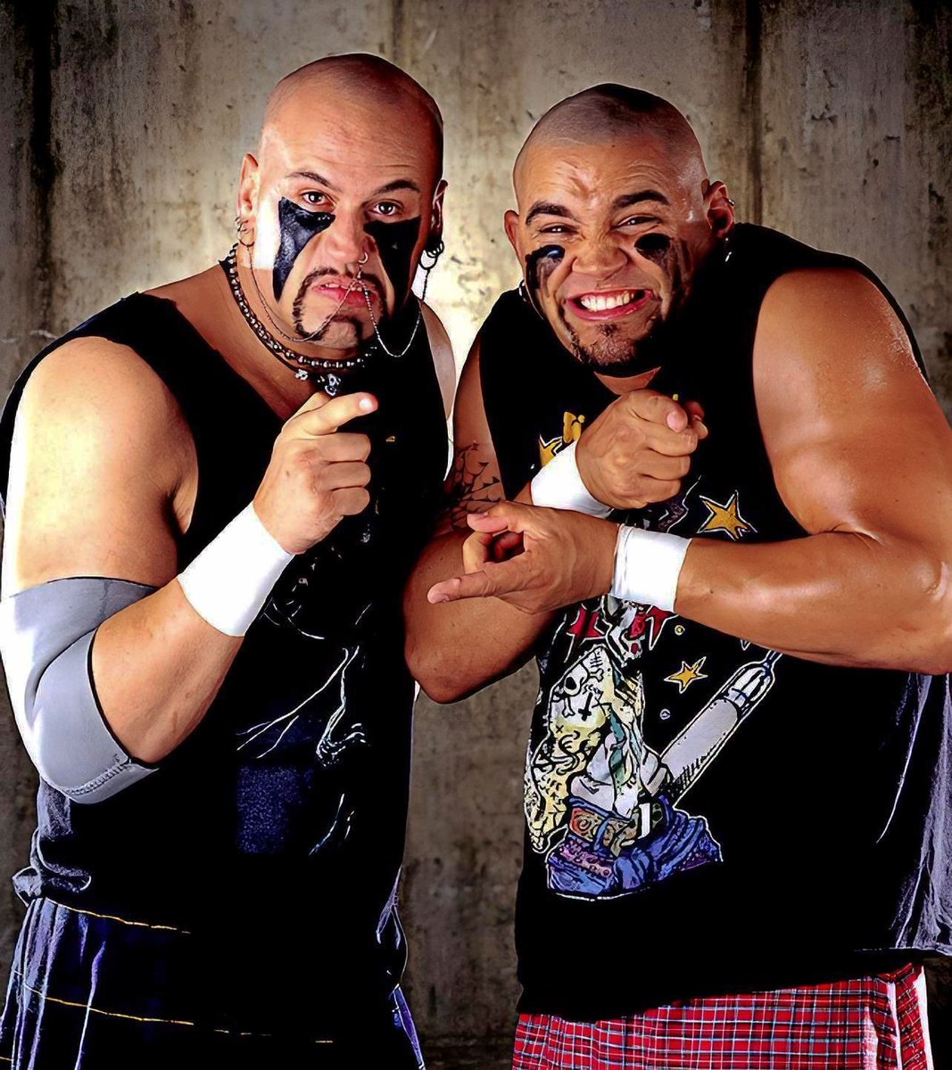WWFWrestling1's tweet image. 📷 WWF studio shot - The Headbangers! 📸 Photo from 1997. 🤘 #WWF #WWE #Thrasher #Mosh