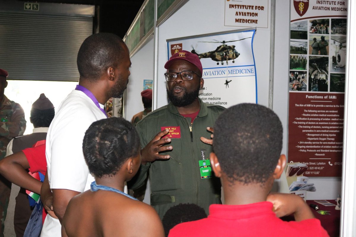 SANDF_ZA's tweet image. #SAMilitaryHealthService Article || The Clinical Education and Training Unit members are engaging with the public at the ongoing #RandShow2026 at Nasrec Expo Centre in Johannesburg.

facebook.com/share/p/1AdJEz…

#SANDF
#AreaMilitaryHealthFormation
#TowardsMilitaryExcellence