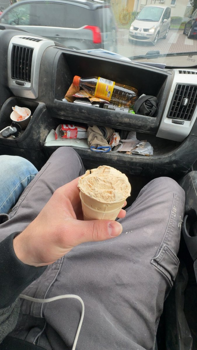 emirkhan tweet media