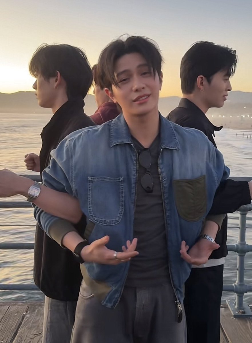 ^ྀི มอเอ ₂ tweet media