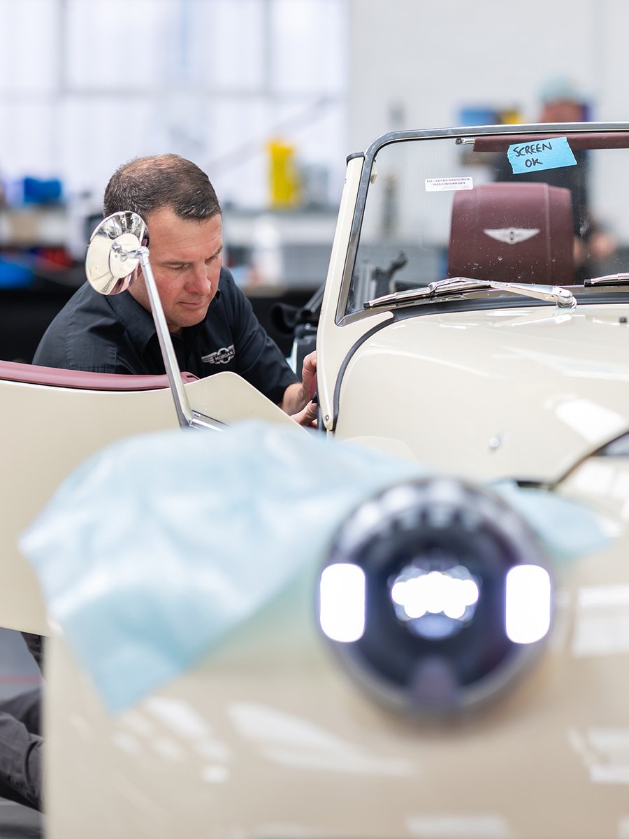morganmotor's tweet image. Crafted with care, built to be bespoke.

With a near-infinite combination of colourways and material options, every Morgan sports car is as unique as its driver. Begin your commission at morgan-motor.com/models/

#Morgan #MorganCars #Craftsmanship #Bespoke