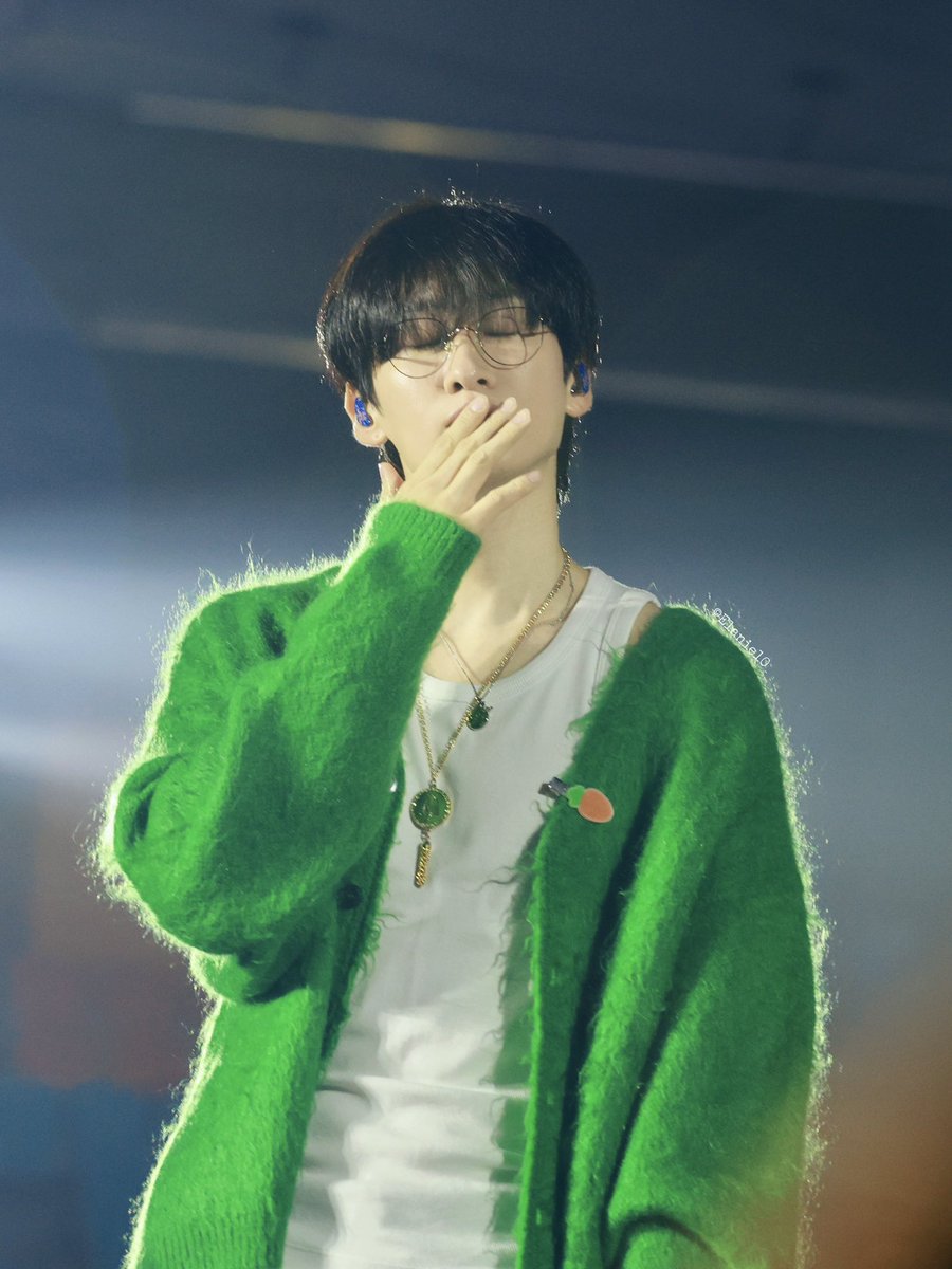 elanie082418 tweet media