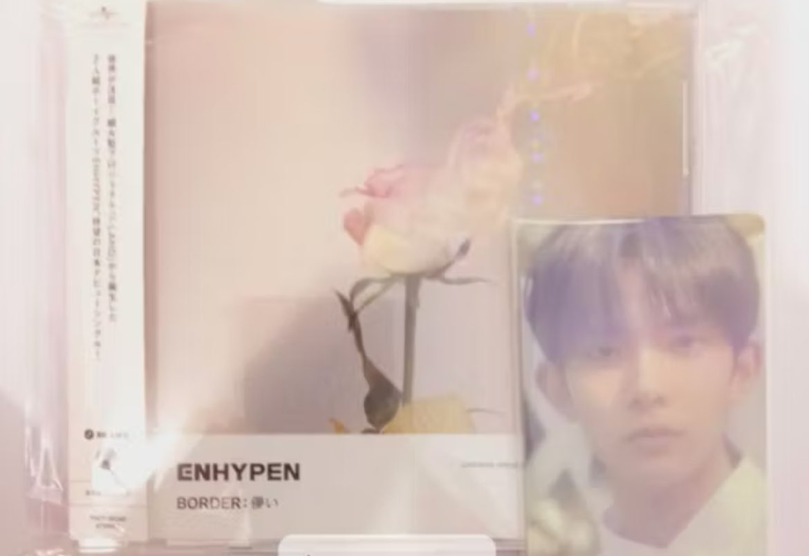 xuszyuu's tweet photo. #ensell #wts 
- album enhypen jepang hakanai
- set enhypen hybe insight
📍Ina
Bisa oren
Price? Dm
Boleh nego
tag. pc photocard debut border japan jumatan jungwon heeseung jay jake sunghoon sunoo ni-ki https://t.co/Ua0rhVW10Y