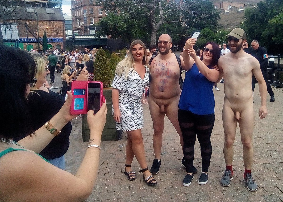 World Nudist Community 🌎🧒🤱 tweet media