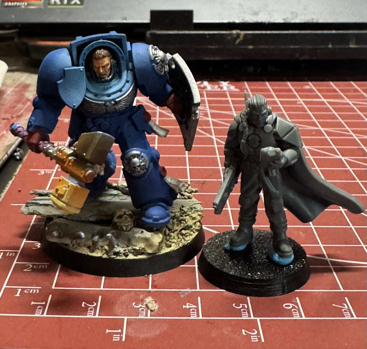 CrimsonLen tweet media