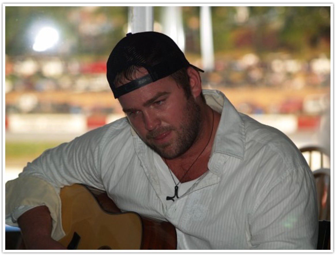 📍Tomorrow is an INDOOR and OUTDOOR event! 

3 food trucks 
Fatsos BBQ &amp; Catering 
The Crave Bar SC
FREE face painting -Jazz’s Beauty Box
Moto E Karting
Butch Lindley tribute car
Marty Ward car
6 cars from the first race EVER at GPS IN 1946 including your pole sitter 
“Six Pack”