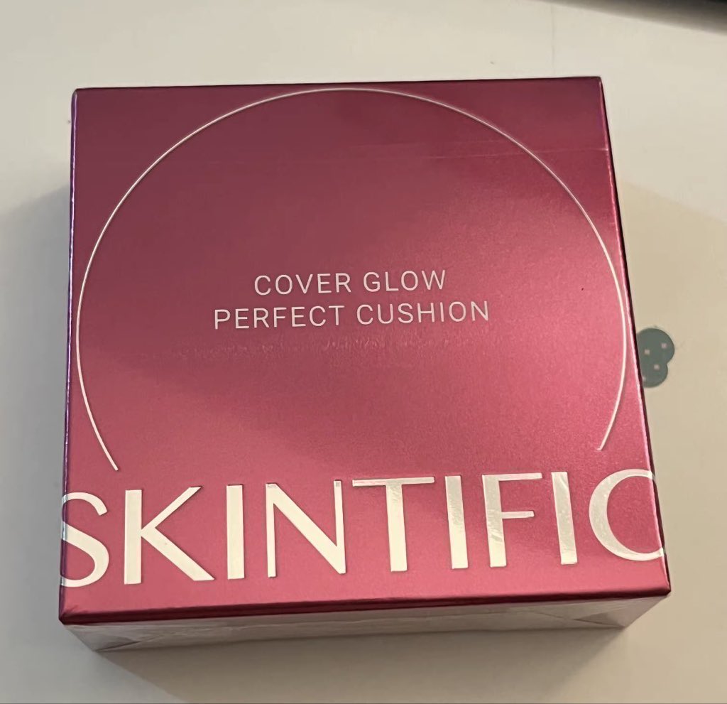 eight21r's tweet photo. คุชชั่น skintific ตลับชมพู cover glow #02N &amp; #00N สินค้าใหม่💫✨260.- รส ❤️‍🔥 exp.2029🤙🏼official แท้💯สนใจเบอร์อื่น dm มาได้เลย #ส่งต่อคสอ #ส่งต่อเครื่องสําอาง #ส่งต่อคุชชั่นskintific #ส่งต่อสกินแคร์ https://t.co/zkr5Hp5bat