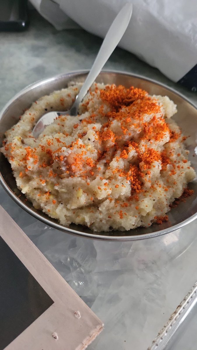 ujjwalabaxi's tweet image. Yumm yumm! 

Have you ever tried the jowar khichu?

#guiltfree #nutrition #glutenfree #breakfast