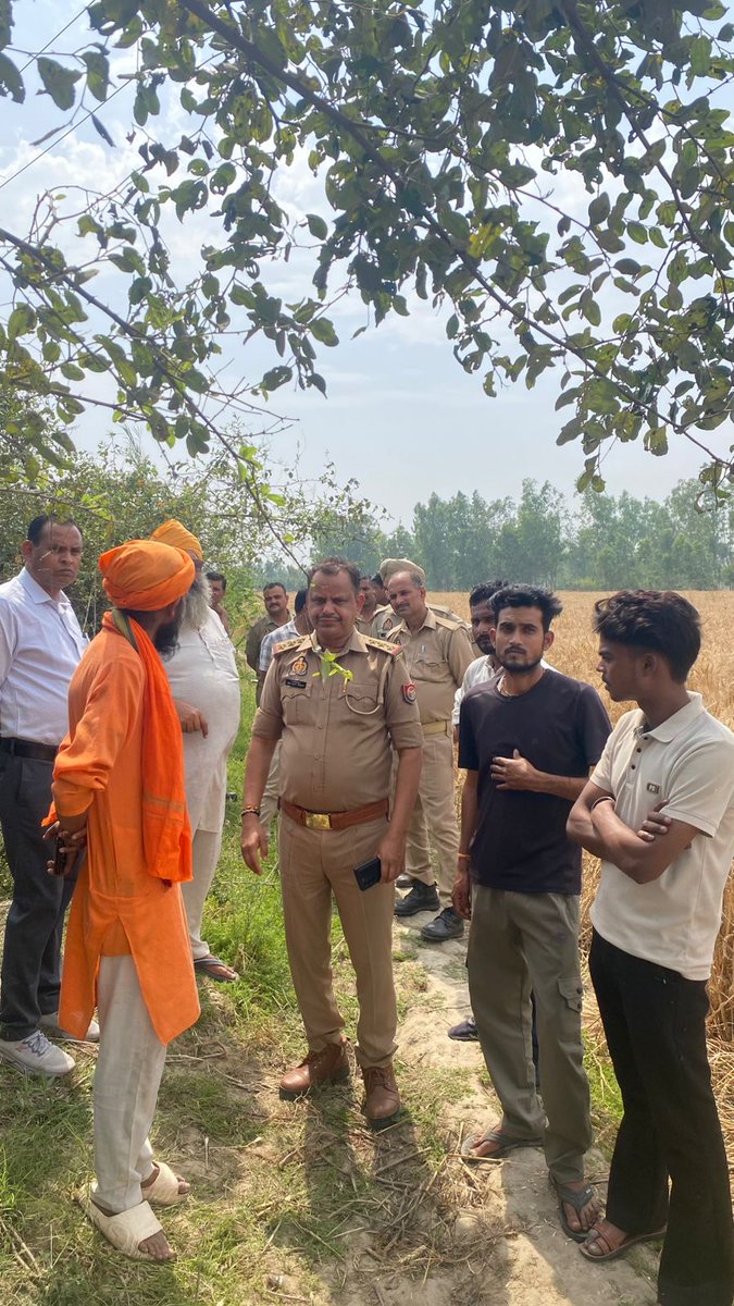 जनपद बरेली के थाना नवाबगंज के ग्राम सतुइया कलान में हुई गौकशी बरेली में हो रही आएदिन गोकशी <a href="/bareillypolice/">Bareilly Police</a> से निवेदन है कसाइयों को जल्द पकड़ कठोर कार्यवाही करें जिससे गौमाता की रक्षा हो सके <a href="/igrangebareilly/">DIG RANGE BAREILLY</a> <a href="/adgzonebareilly/">ADG Zone Bareilly</a> <a href="/dgpup/">DGP UP</a> <a href="/Uppolice/">UP POLICE</a> <a href="/UPGovt/">Government of UP</a> <a href="/CMOfficeUP/">CM Office, GoUP</a> <a href="/myogiadityanath/">Yogi Adityanath</a>