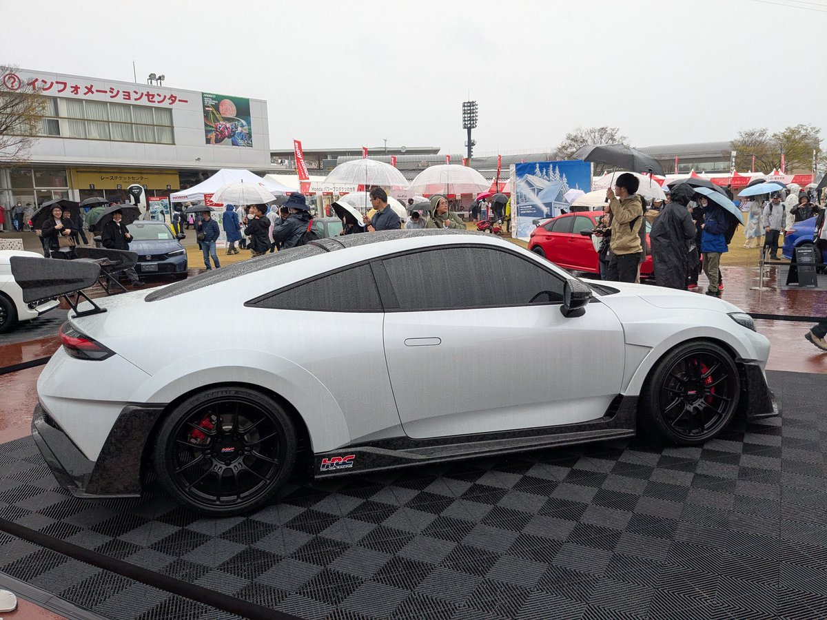 サーバルメット tweet media