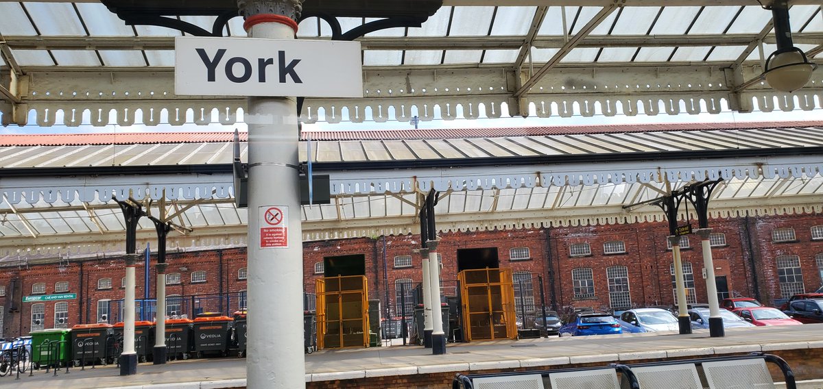 ChiefGoodmanCPD's tweet photo. After Edinburgh we visited Stonehaven &amp; used it as a base to see Scotland. We took the train from Edinburgh to London &amp; stopped in York. I don't know UK geography that well, but I am learning! Scotland in summer is like my part of Texas in Winter, but wetter. https://t.co/WXvERUjMHi