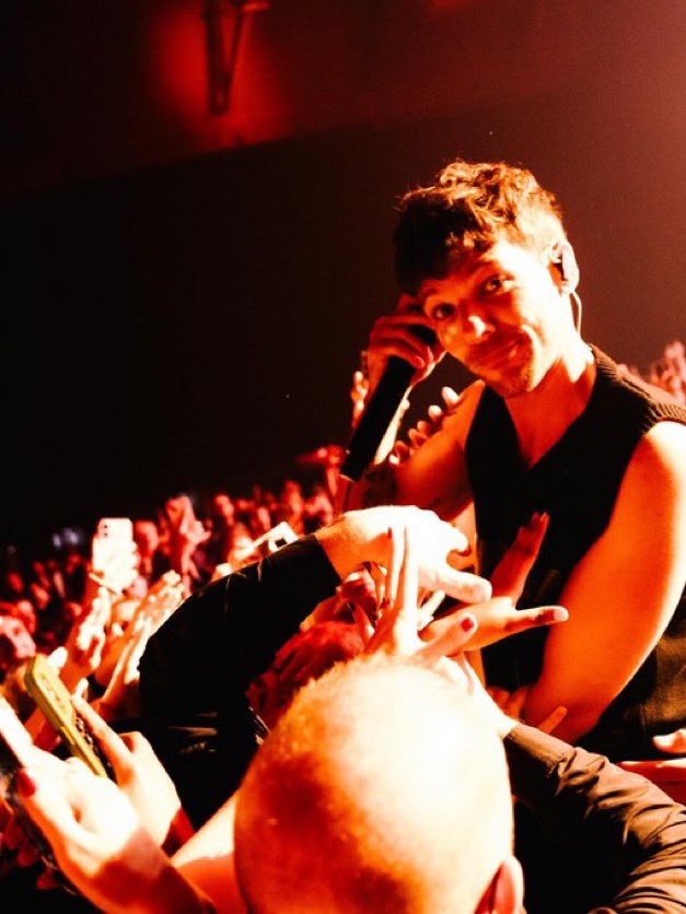 Louis Tomlinson Updates tweet media