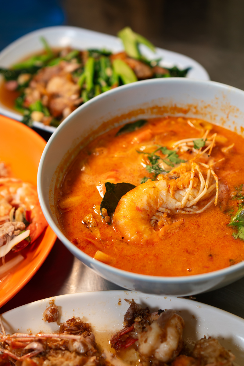 CatMmd's tweet photo. Savor the heat of Thai Tom Yum Goong! Spicy-sour broth, plump shrimp, fragrant lemongrass—each bite is a Bangkok street stall vibe.  Who’s craving this tangy hug https://t.co/kLdwPetnwq