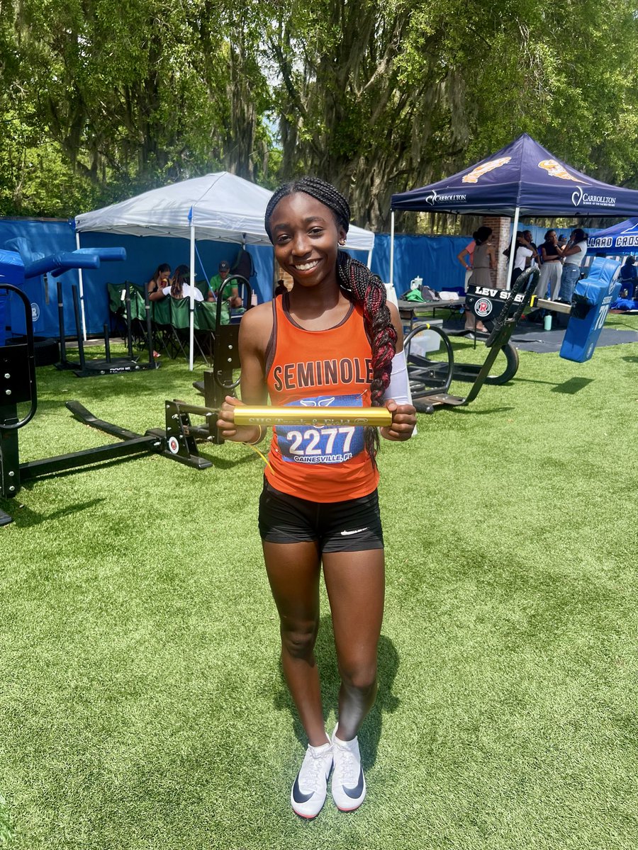 ZamiyahBrown29's tweet photo. A great day at the track today! Today, I ran 1st leg on the 4x100 and 1st leg on the 4x400 at #FloridaRelays! We return to the track tomorrow for the 4x400m final!! Go Noles!!

#trackandfield #highschooltrack #sprinter #collegebound https://t.co/KejZiNoHzo