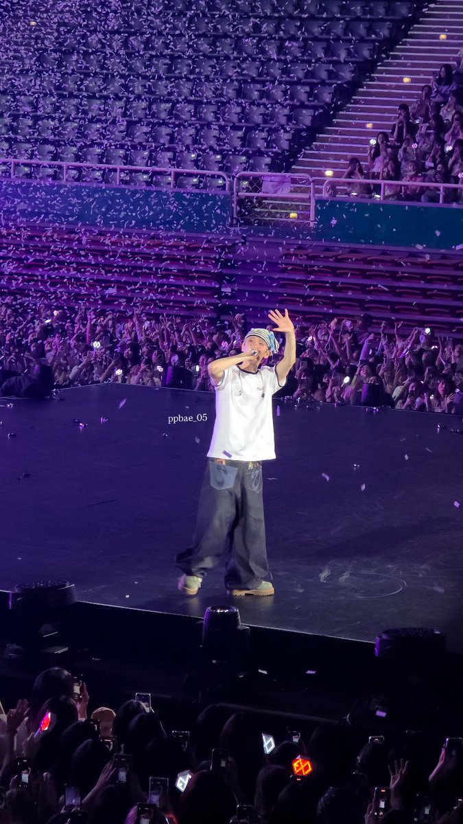 ppbae_05's tweet photo. 2025 BAEKHYUN WORLD TOUR [Reverie] IN TAIPEI 0921

#baekhyun #reverie https://t.co/C94I6GrGNd