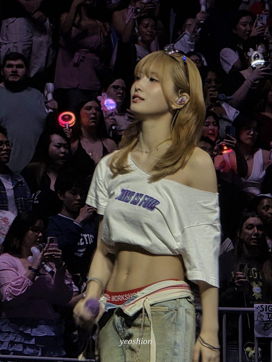 jaq⁴⁴ tweet media