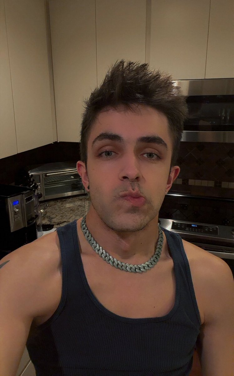 Reign DgStrikes tweet media