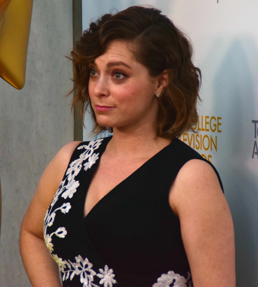 Happy official 39th birthday to the American actress, comedian, singer, writer, and producer who voices Silver, Rachel Bloom. I am still so excited for The Angry Birds Movie 3 in theaters this December!