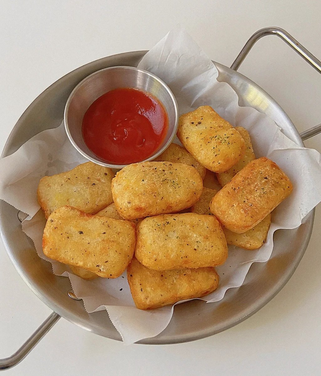 terri lewis tweet media