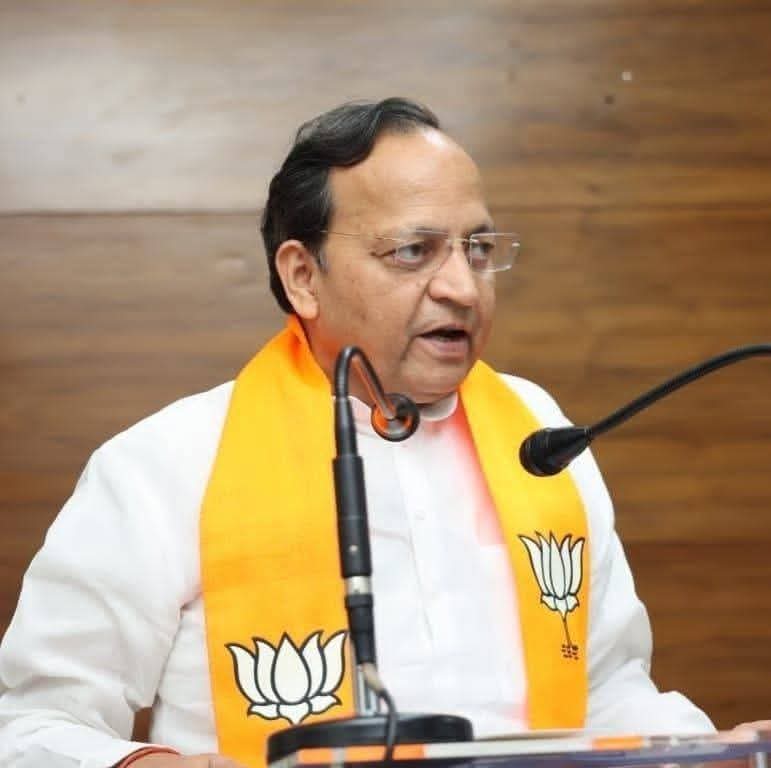 भारतीय जनता पार्टी के राष्ट्रीय महासचिव व राज्य सभा सांसद श्री अरुण सिंह जी को जन्मदिवस की हार्दिक बधाई एवं शुभकामनाएं।

प्रभु श्रीराम से आपके उत्तम स्वस्थ एवं दीर्घायु जीवन की कामना करता हूँ।

<a href="/ArunSinghbjp/">Arun Singh</a>