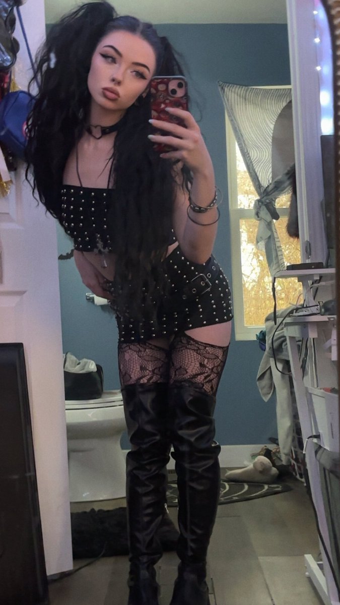 dragyntails's tweet photo. 🖤⛓️‍💥🥀🪦 https://t.co/CJkCJwOkmq