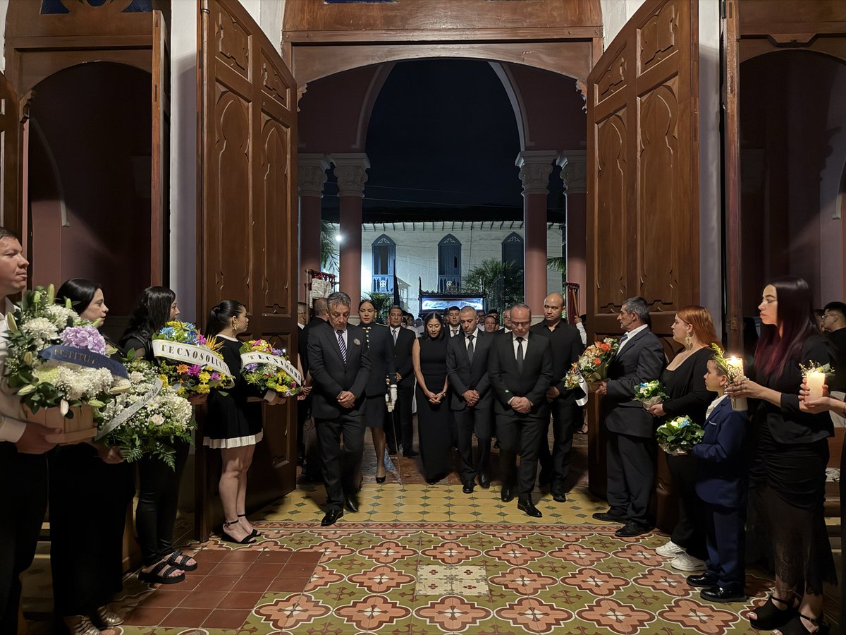 Juan_EspinalR's tweet image. #ViernesSanto procesión del Santo Sepulcro Jericó Antioquia.